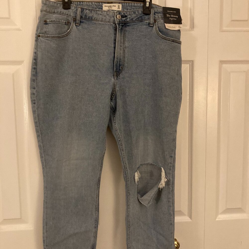 NWT Abercrombie & Fitch Curve Love Skinny Jeans